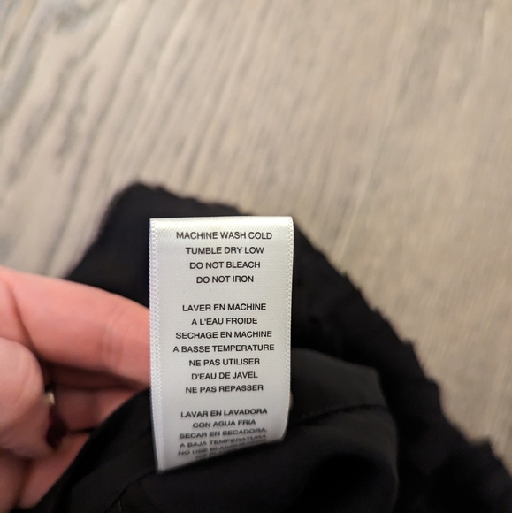 Michael Kors size 2 skirt - Picture 2 of 8